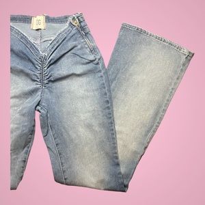 BDG low rise V cut jeans